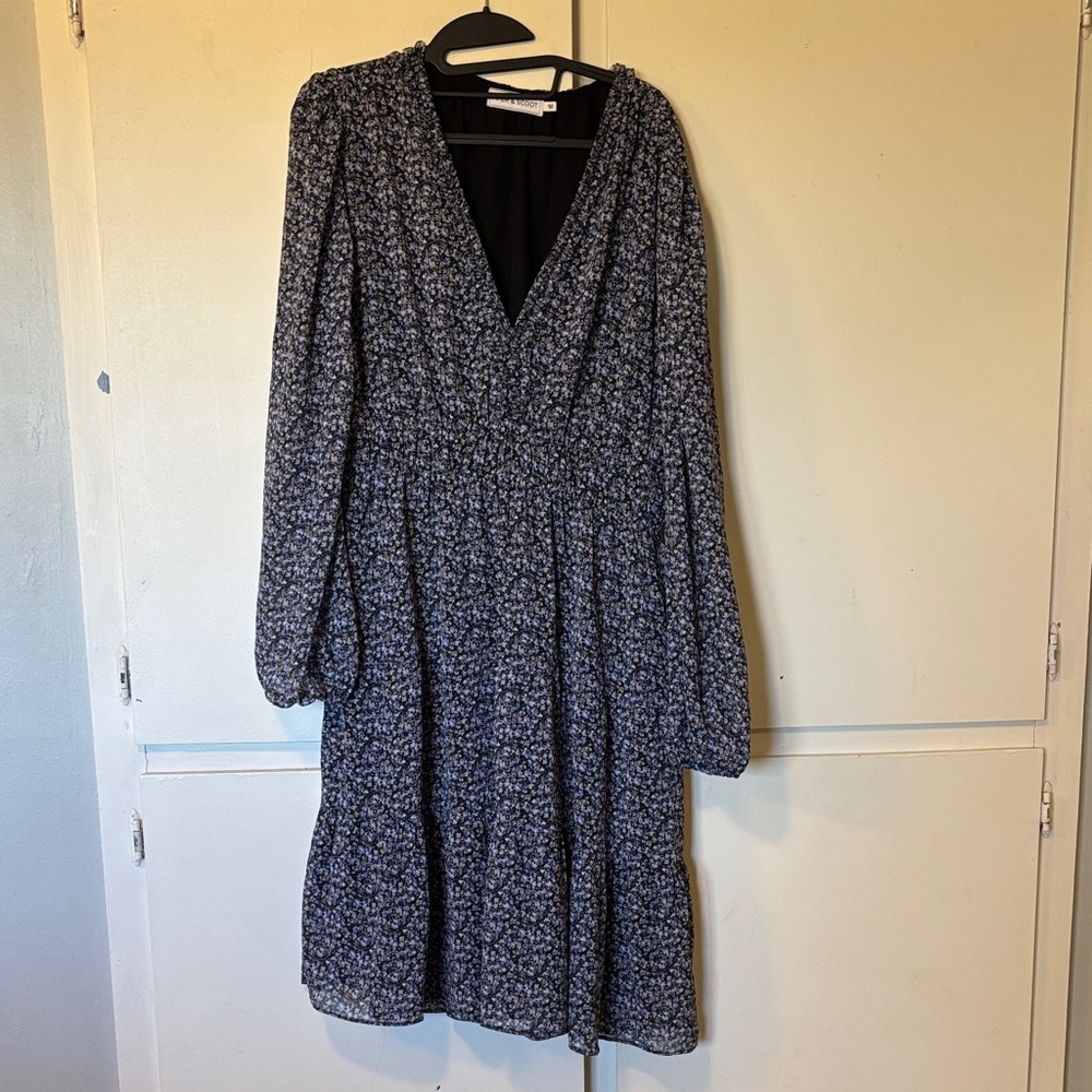 Women's Floral V-Neck Long Sleeve Dress - Navy